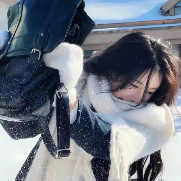 下午一点的她